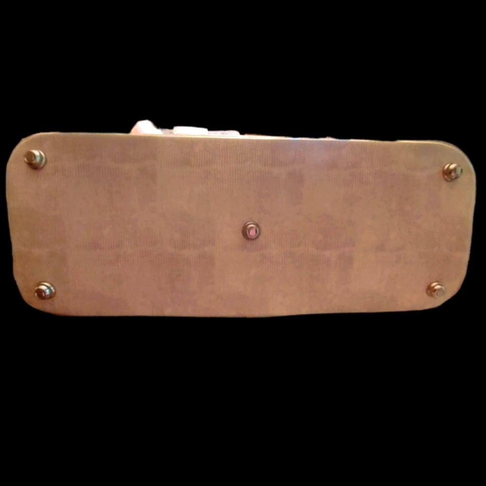 Diane von Furstenberg Travel Shoulder Bag. π - Picture 8 of 15